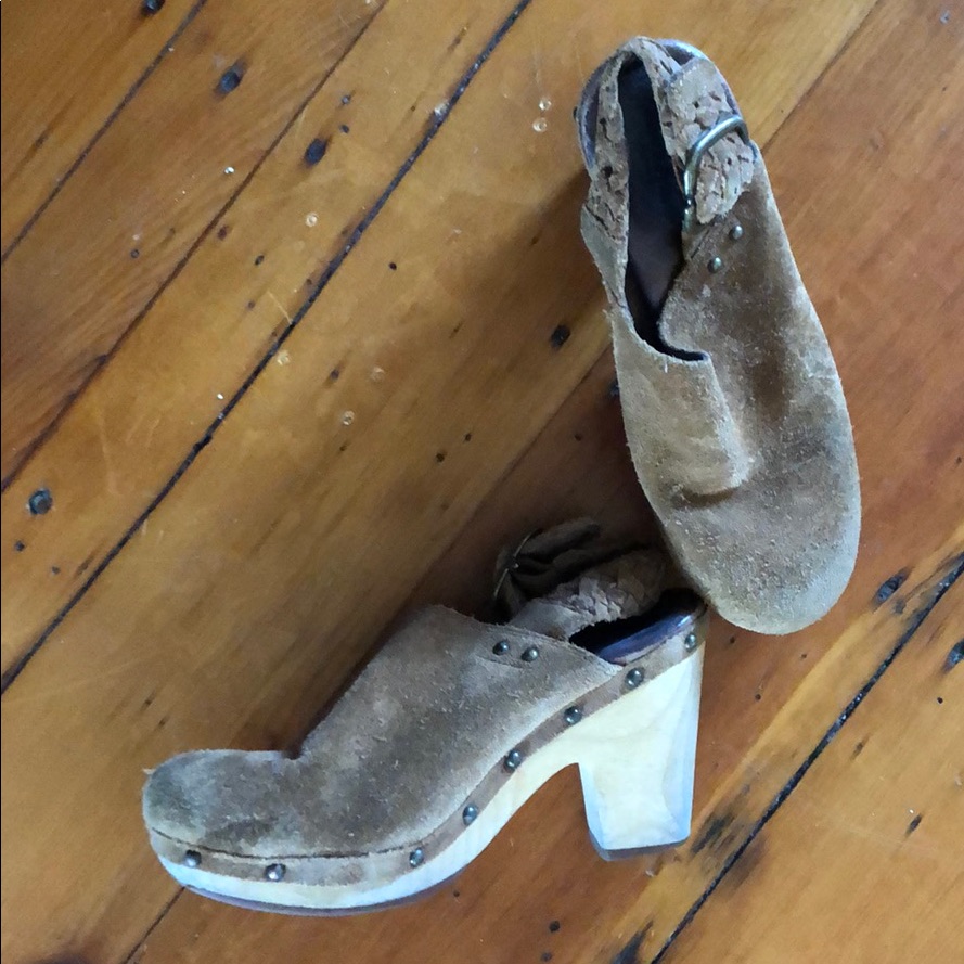 Ugg Clogs